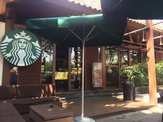 Gambar Makanan Starbucks Griya Santrian 5