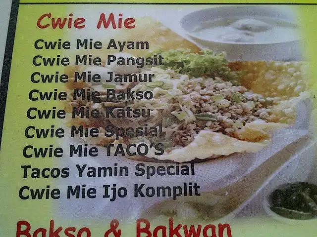 Gambar Makanan Hot CMM - Cwie Mie Malang 12