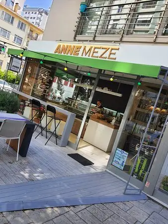 Anne Meze'nin yemek ve ambiyans fotoğrafları 1