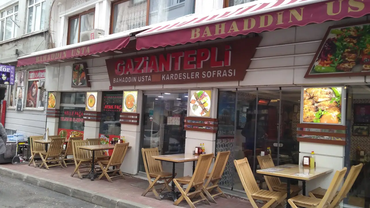 Gaziantepli Bahaddin Usta ve Kardeşler Sofrası