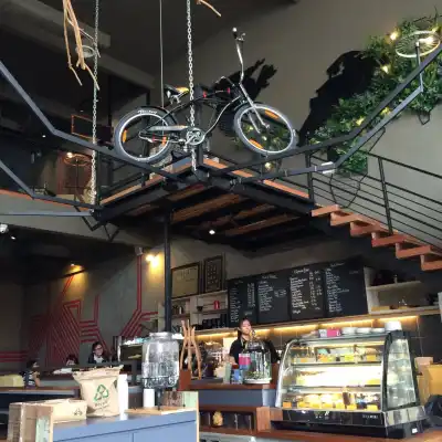 Arnold Cycling Cafe