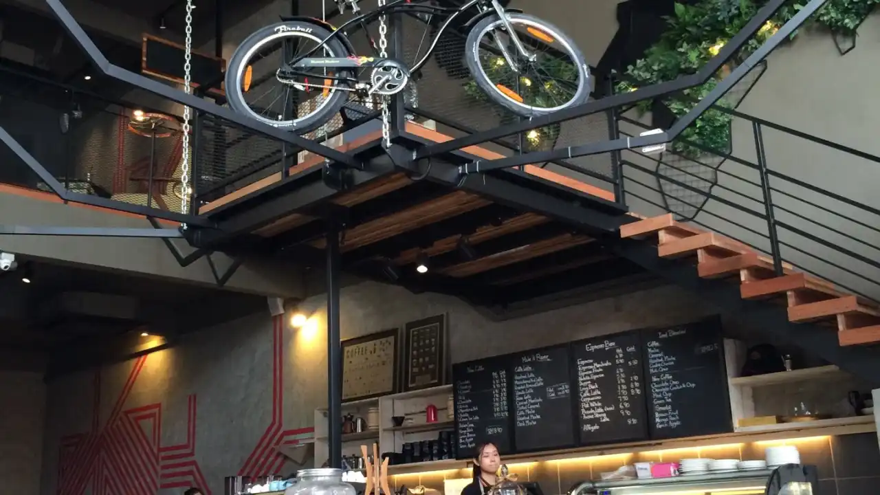Arnold Cycling Cafe