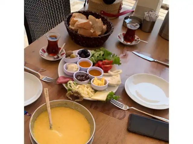Yalçınkaya Cafe & Restaurant'nin yemek ve ambiyans fotoğrafları 12