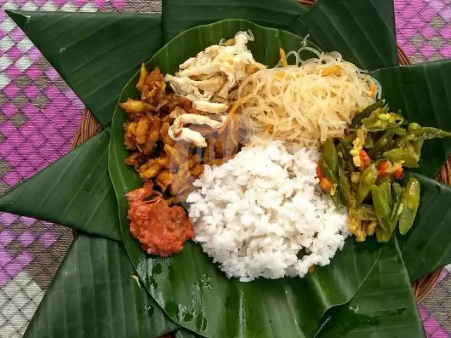 Gambar Makanan Nasi Pecel Asli Nganjuk Bu Ayu, Selaparang 3