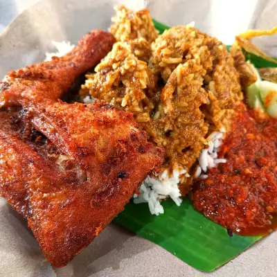 Nasi Kukus Ayam Berempah (Sandakan)