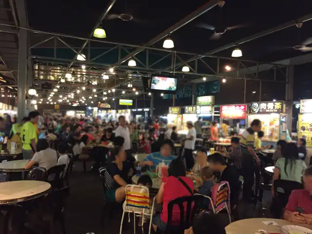 Fried Kuew Teow - Happy City Food Court Food Photo 4