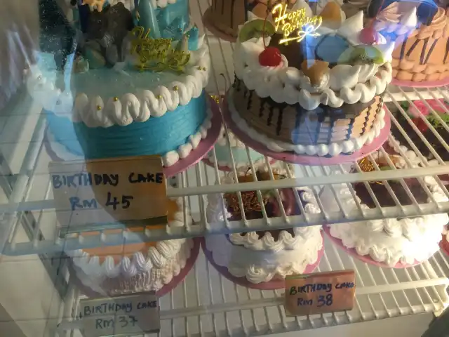 Gandy Cake House Food Photo 2