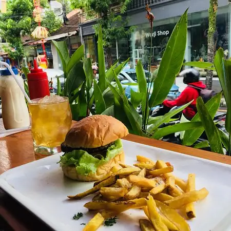 Gambar Makanan Halal Ubud Burger 20