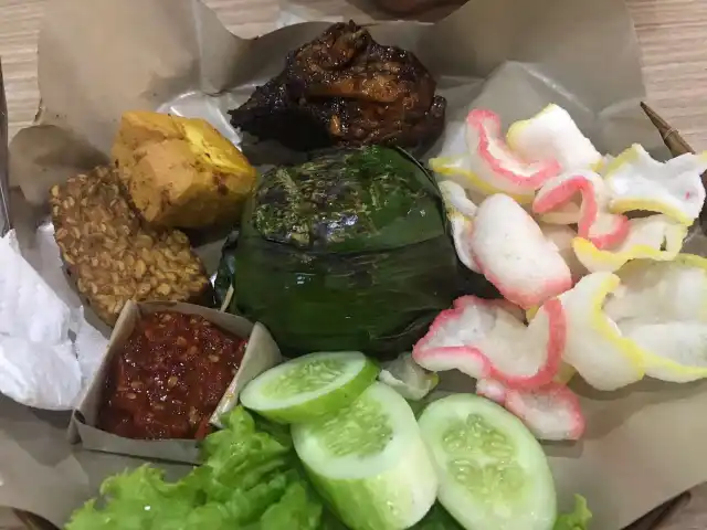 Gambar Makanan Nasi Bakar Gerai Pasundan 9