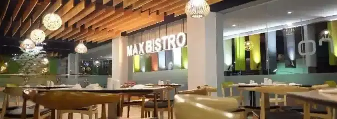 MaxBistro - MaxOne Hotel