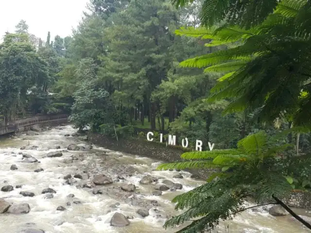 Cimory Riverside - Mega Mendung
