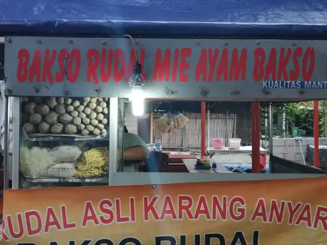 Gambar Makanan Bakso Rudal Asli Karang Anyar Solo 4