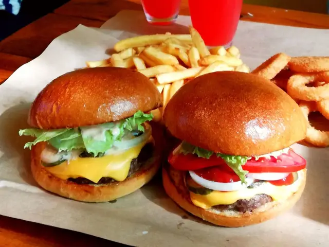 Mad Bites Burger'nin yemek ve ambiyans fotoğrafları 1