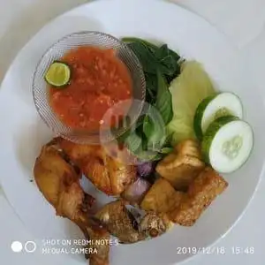 Gambar Makanan Warung Nasgor Mama Lela, Kubu Anyar 11