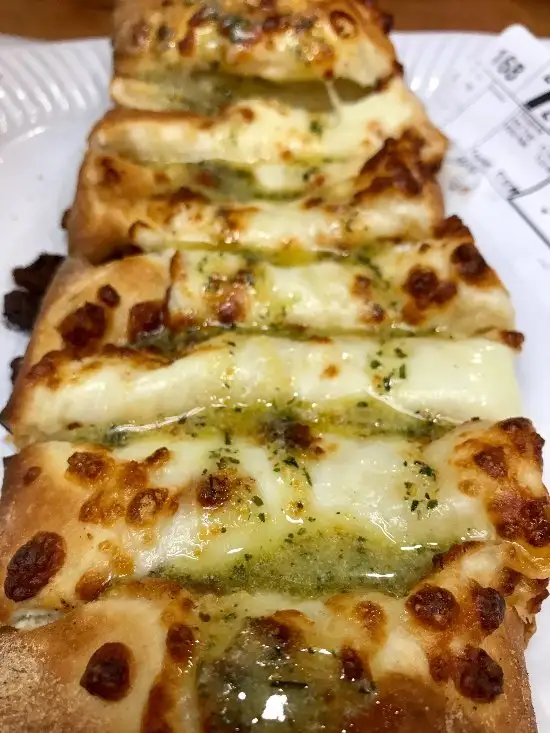 Domino's Pizza Sirkeci'nin yemek ve ambiyans fotoğrafları 17