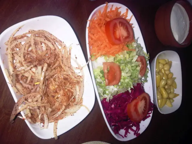 Yörem Cağ Kebap & Döner'nin yemek ve ambiyans fotoğrafları 22