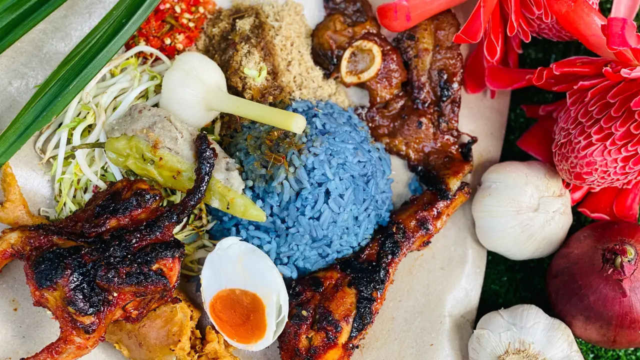 HR Nasi Kerabu Ayam Madu Guchil Bayam