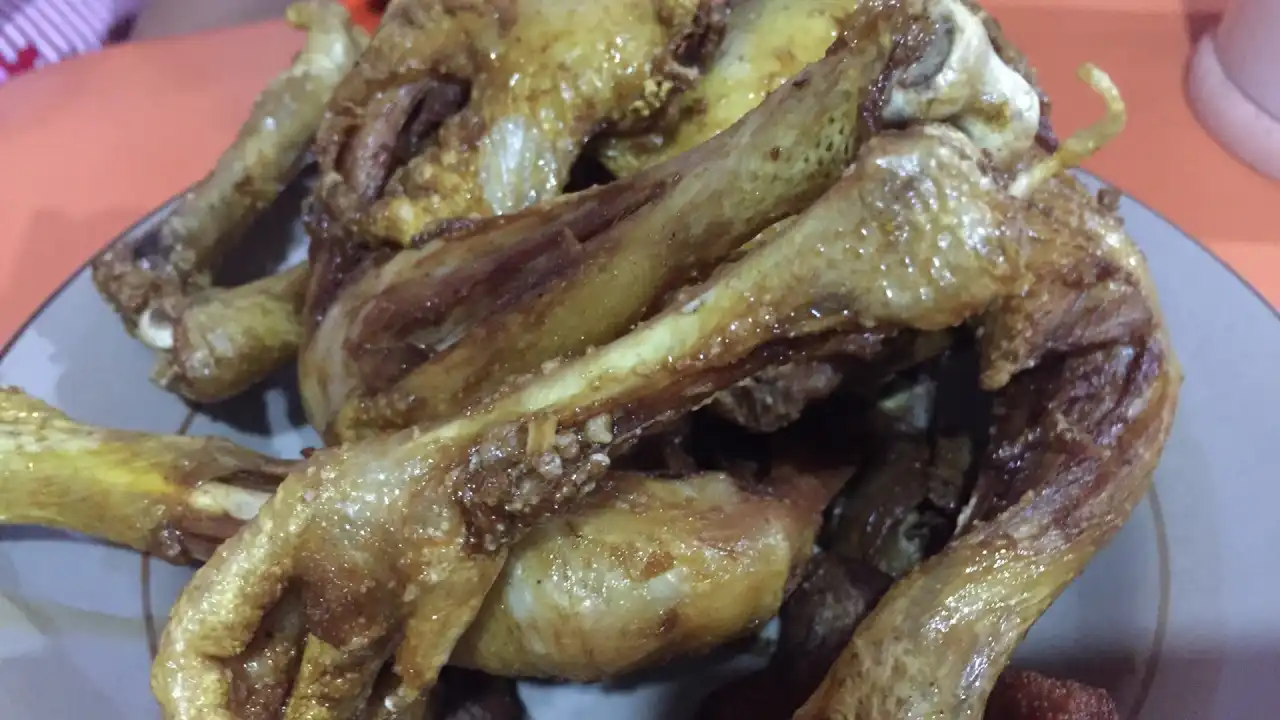 Ayam goreng "pak heri"