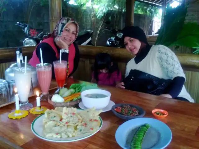 Gambar Makanan Rumah Makan Saung Jembar 9