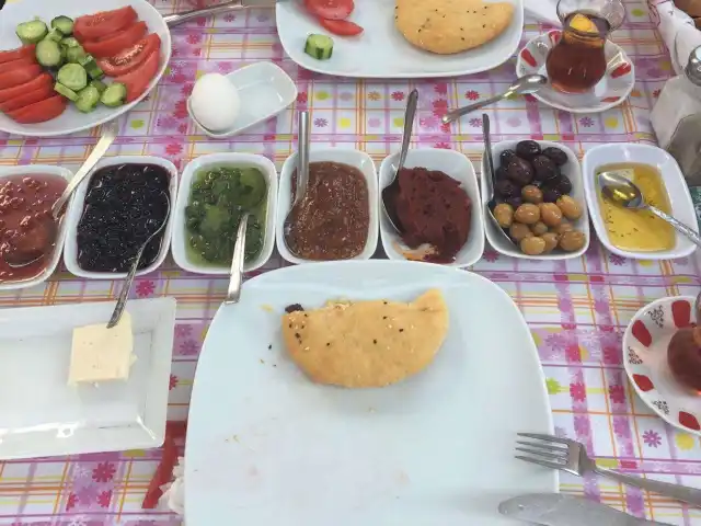Lalezar Kahvaltı Salonu'nin yemek ve ambiyans fotoğrafları 13