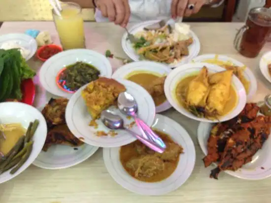 Gambar Makanan Restoran Padang Trio Perm 11