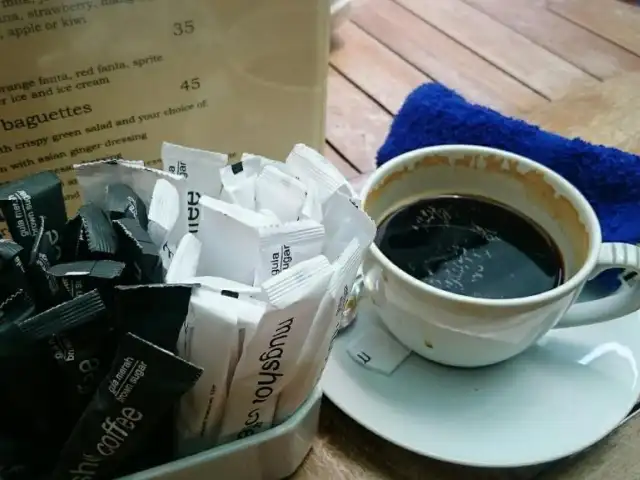 Gambar Makanan Mugshot Coffee 6