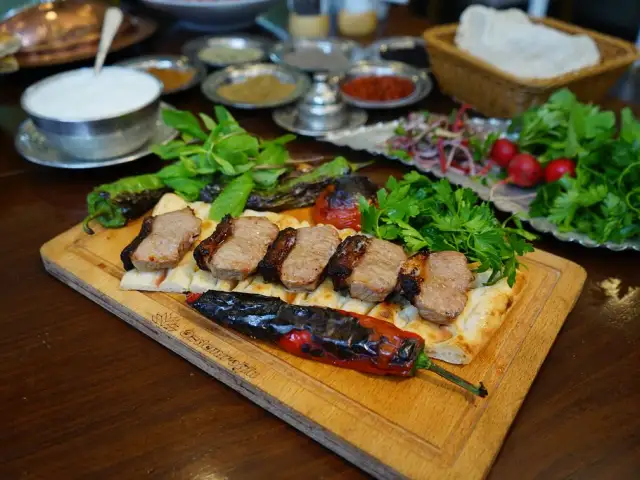 Özdemiroğlu Kebap'nin yemek ve ambiyans fotoğrafları 9