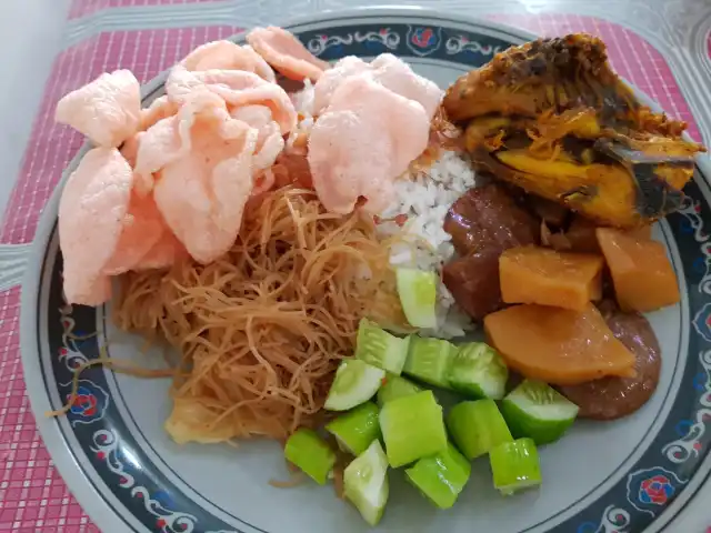 Gambar Makanan Nasi Uduk Dan Ketupat Sayur Encim Sukaria 8