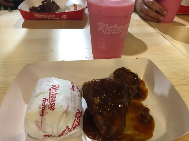 Gambar Makanan Richeese Factory 1