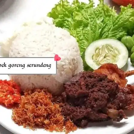 Gambar Makanan Bebek & Ayam Goreng Serundeng Sambel Matah 1