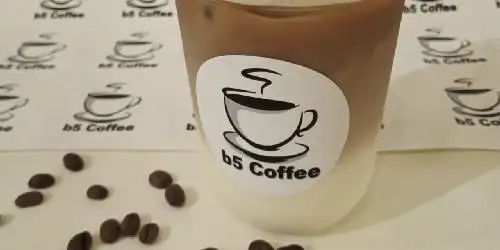 B5 Coffee, Catur Tunggal