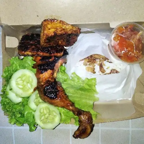 Gambar Makanan Ayam, Ikan Bakar Kecap & Pecak Lele Warung Adas Manis, Komplek Pusdiklat DK 1