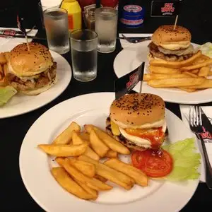 Fatboy&apos;s Burger Food Photo 10