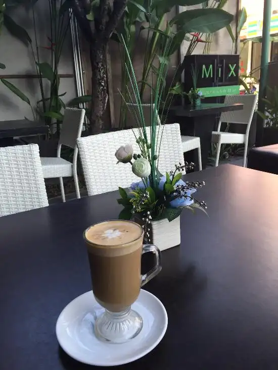 Gambar Makanan MiX Espresso Bar 3