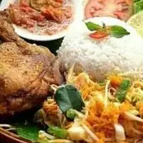 Gambar Makanan Ayam Penyet Urap Boenda, Delima 1