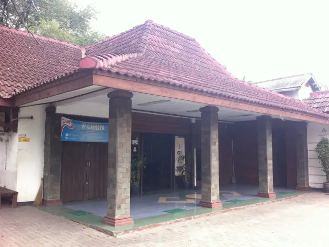 Gambar Makanan Restoran Taman Ayam Panggang Situ Gintung 3