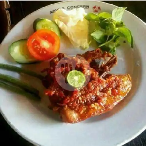 Gambar Makanan Nasi Tempong Mbak Merry, Denpasar 2