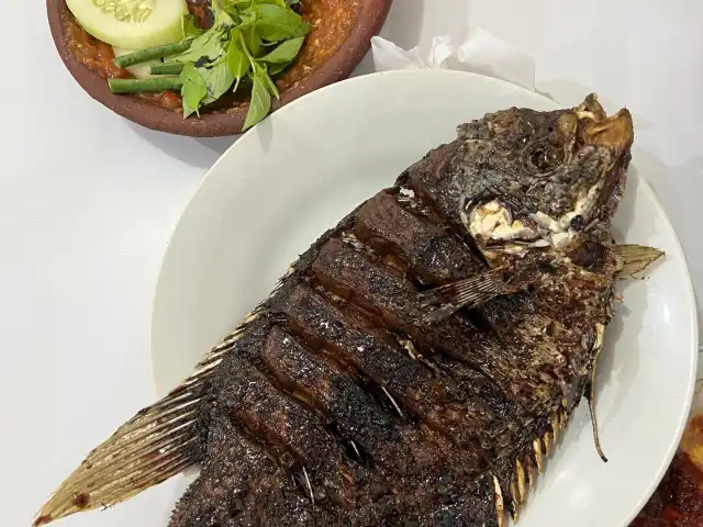 Gambar Makanan Seafood Kapasan 9