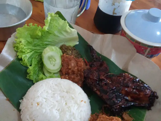 Gambar Makanan Ayam Bakar Ujang Kumis 2