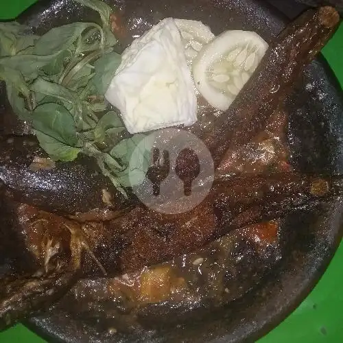 Gambar Makanan Soto Ayam Dan Lalapan Lamongan, Bromo 15