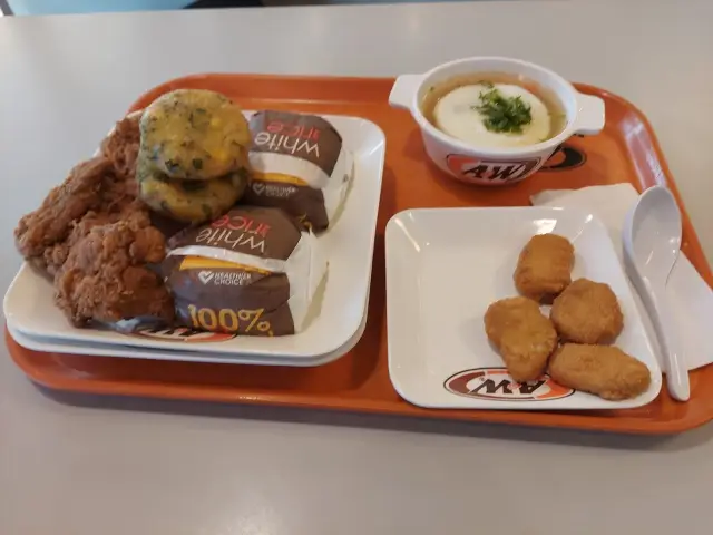 Gambar Makanan A&W Bandara Juanda 20