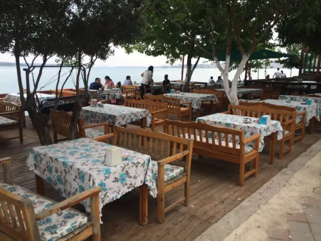 Yağmur Cafe & Restaurant'nin yemek ve ambiyans fotoğrafları 3