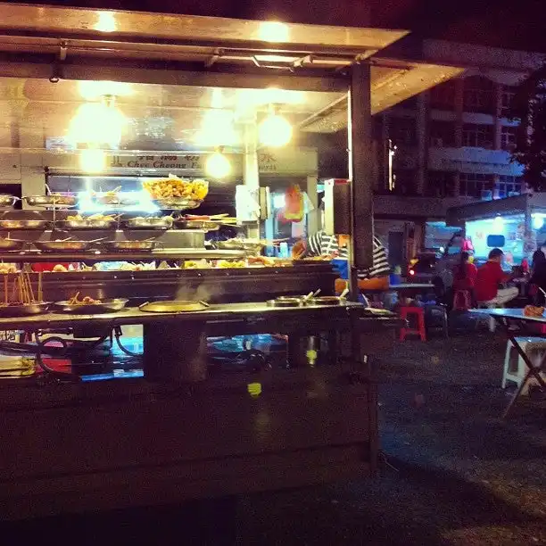 Jalan Kenari Night Hawker Street (Wai Sek Kai)