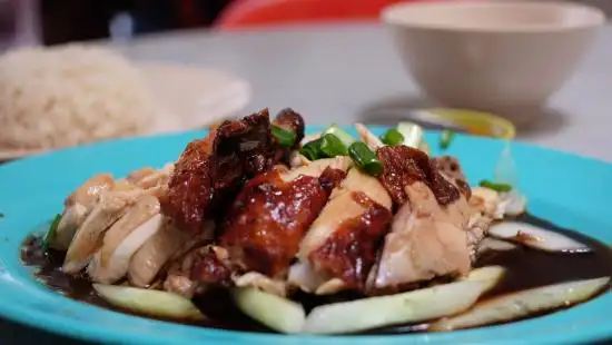 Goh Thew Chik Hainan Chicken Rice Food Photo 2
