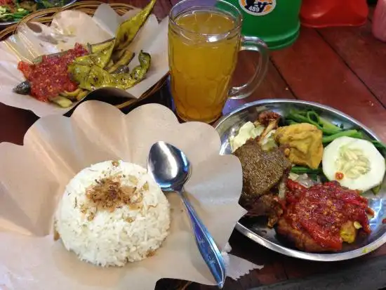 Gambar Makanan Warung Nasi Bebek Bu Rima 4