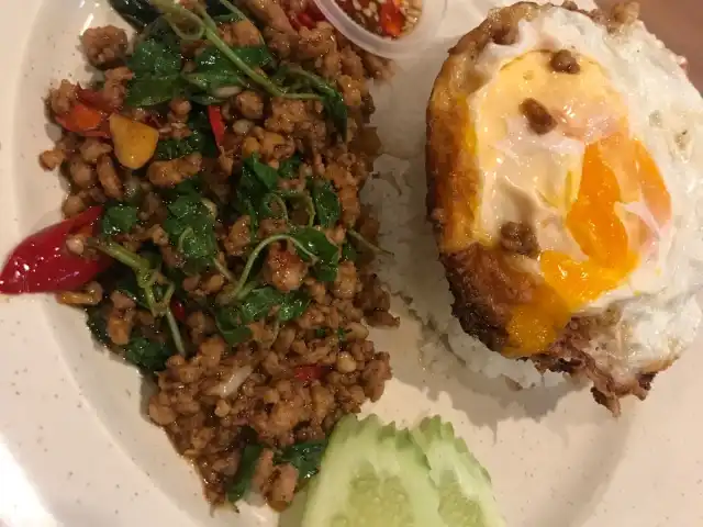 Chok Dee Thai Food Food Photo 13