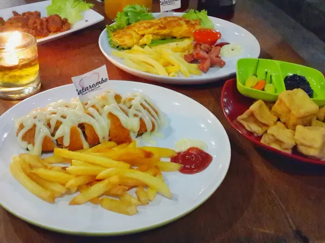 Gambar Makanan LataromboRiversideCafe 7