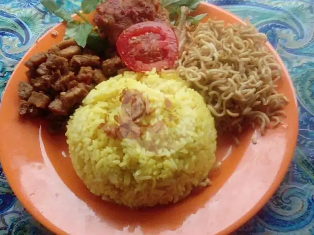 Gambar Makanan Warung Bu Arpah (Prasmanan dan Lalapan) 5