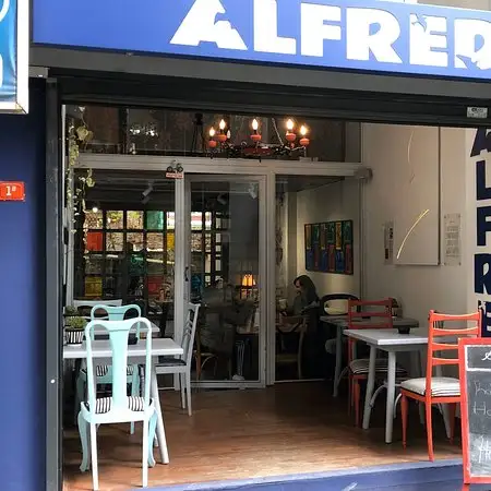Alfred Cafe & Restaurant'nin yemek ve ambiyans fotoğrafları 16