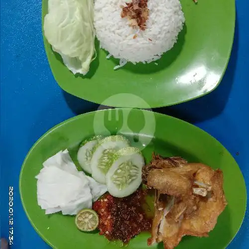 Gambar Makanan Ayam Penyet Jawir Muwardi Raya, Depan SMK Ma'arif 1